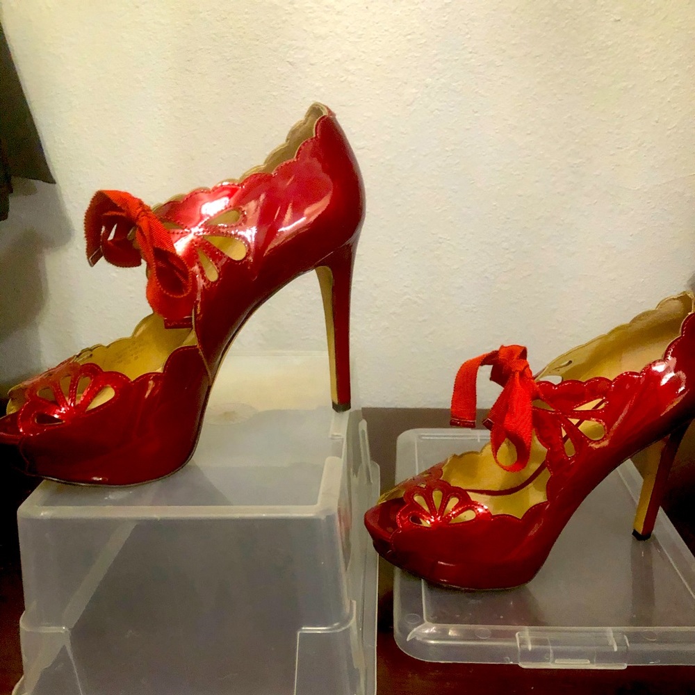 Joan & David red patent leather platform heels!